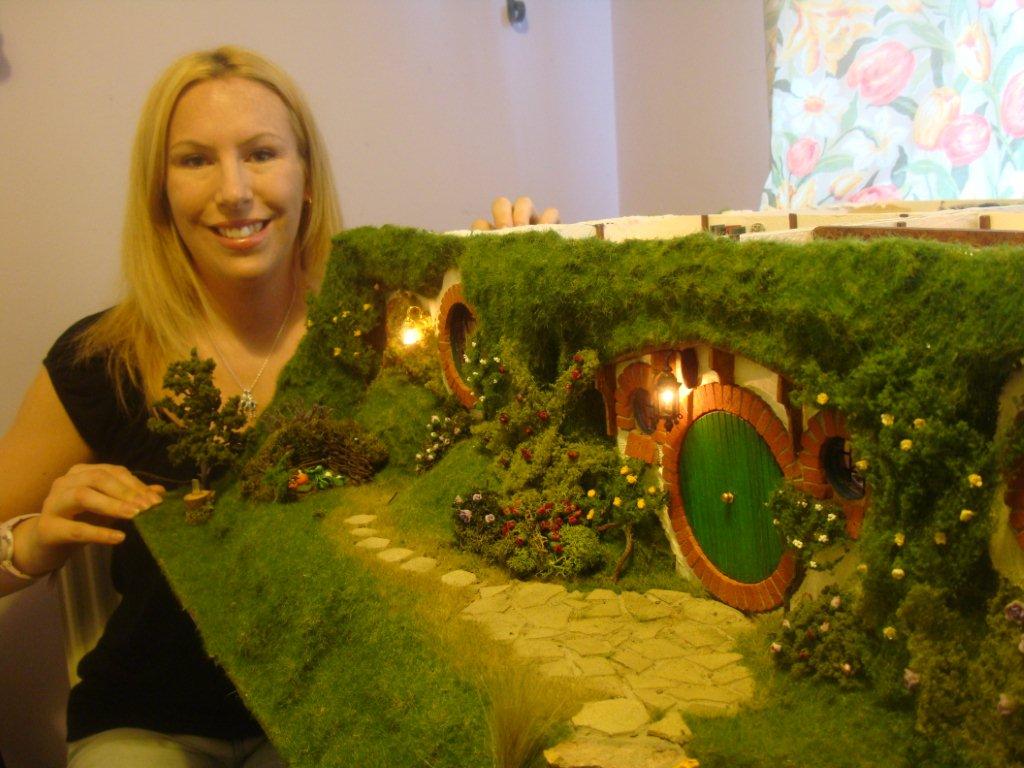 My Hand Made Hobbit Hole – Bag End from Lord of the Rings ...